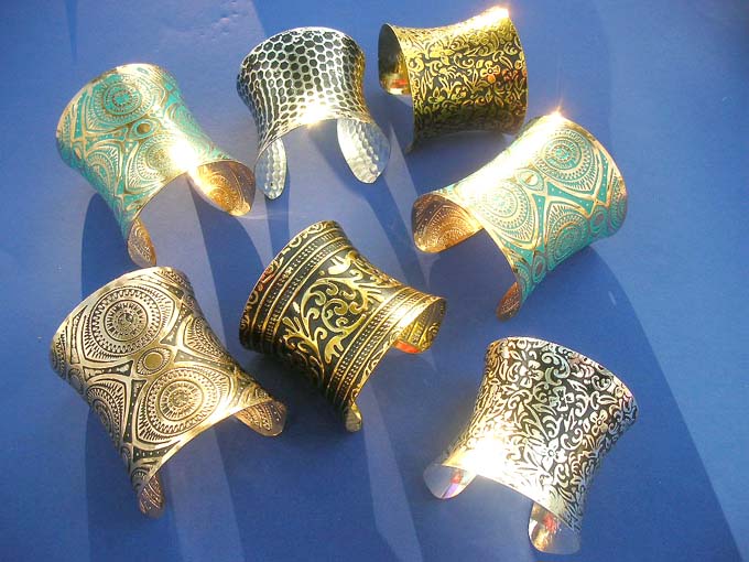 mid-wide-chic-cuff-bracelet-2a