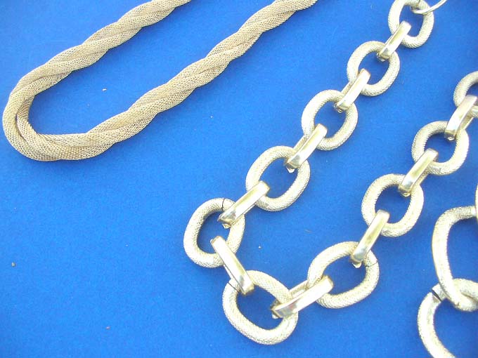 short-bold-necklace-2b