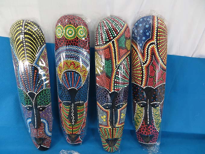 thousand-dots-mask-19-inches-a