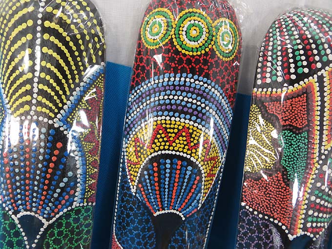 thousand-dots-mask-19-inches-e