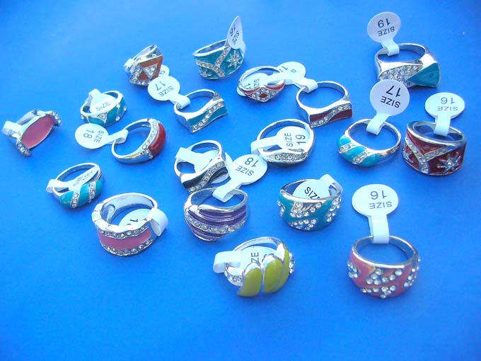 costume-jewelry-rings-2804