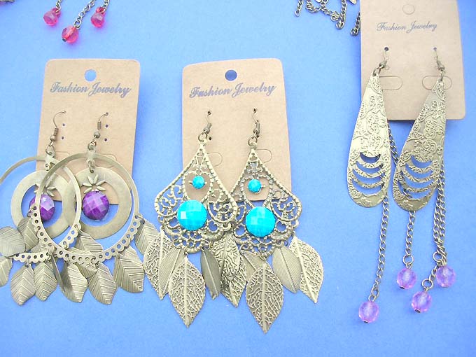 antique-style-earrings-12l