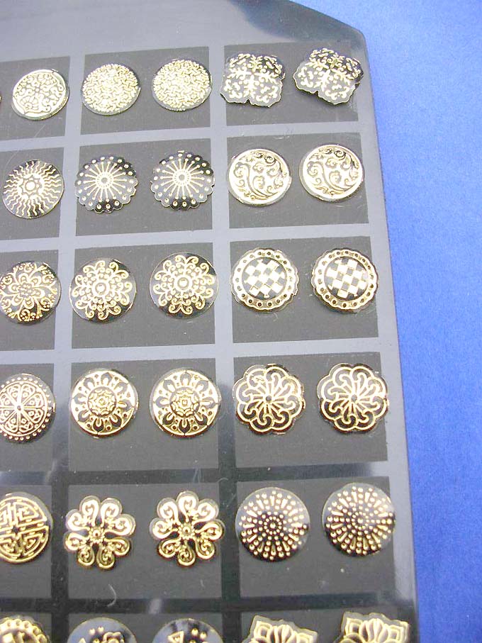 enamel-studs-earrings-8c