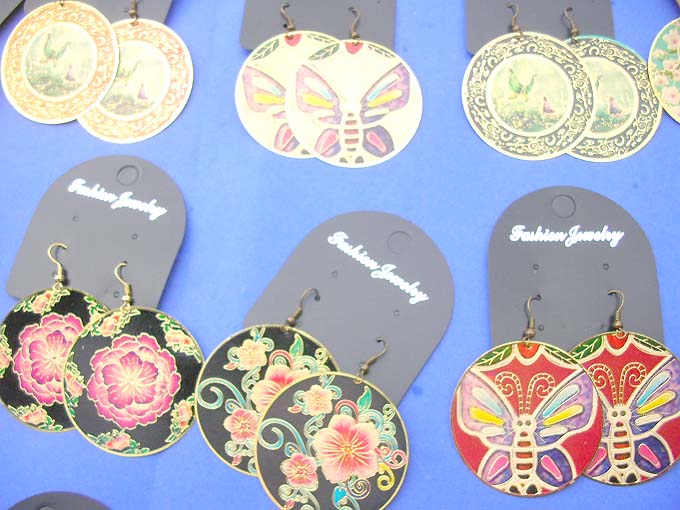 fashion-earrings-102k