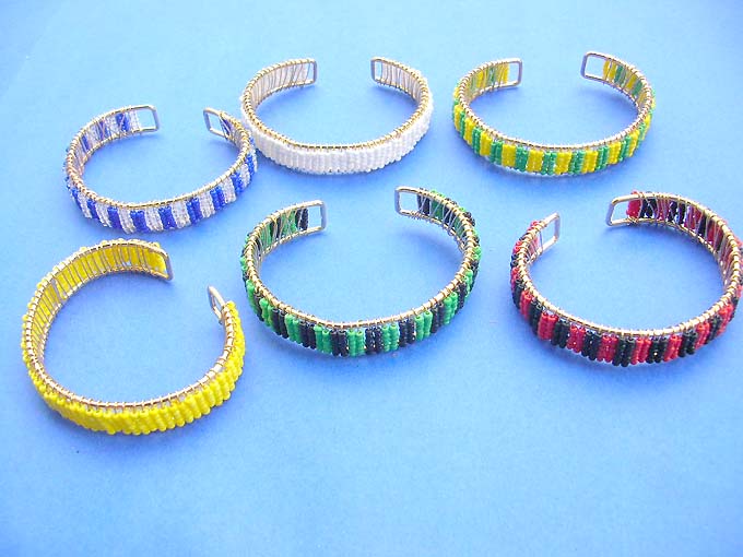 seed-bead-bangle-1