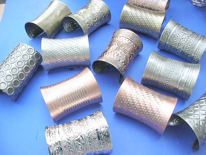 tribal-wide-cuff-bangle-1c