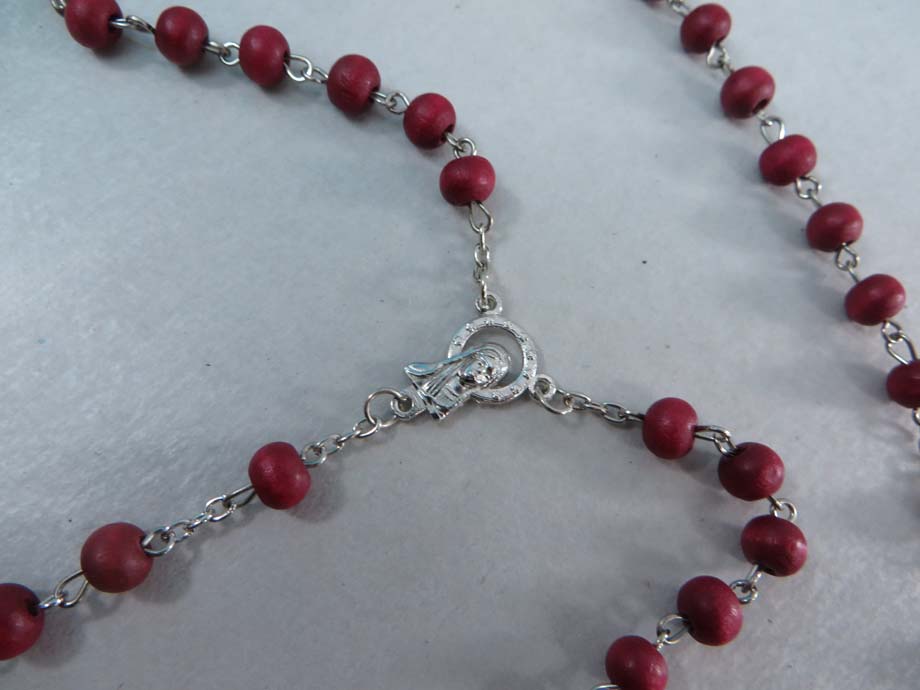 rosarynecklace1-3c