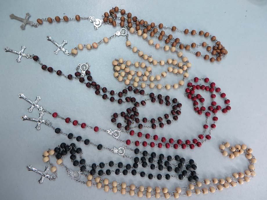 rosarynecklace1