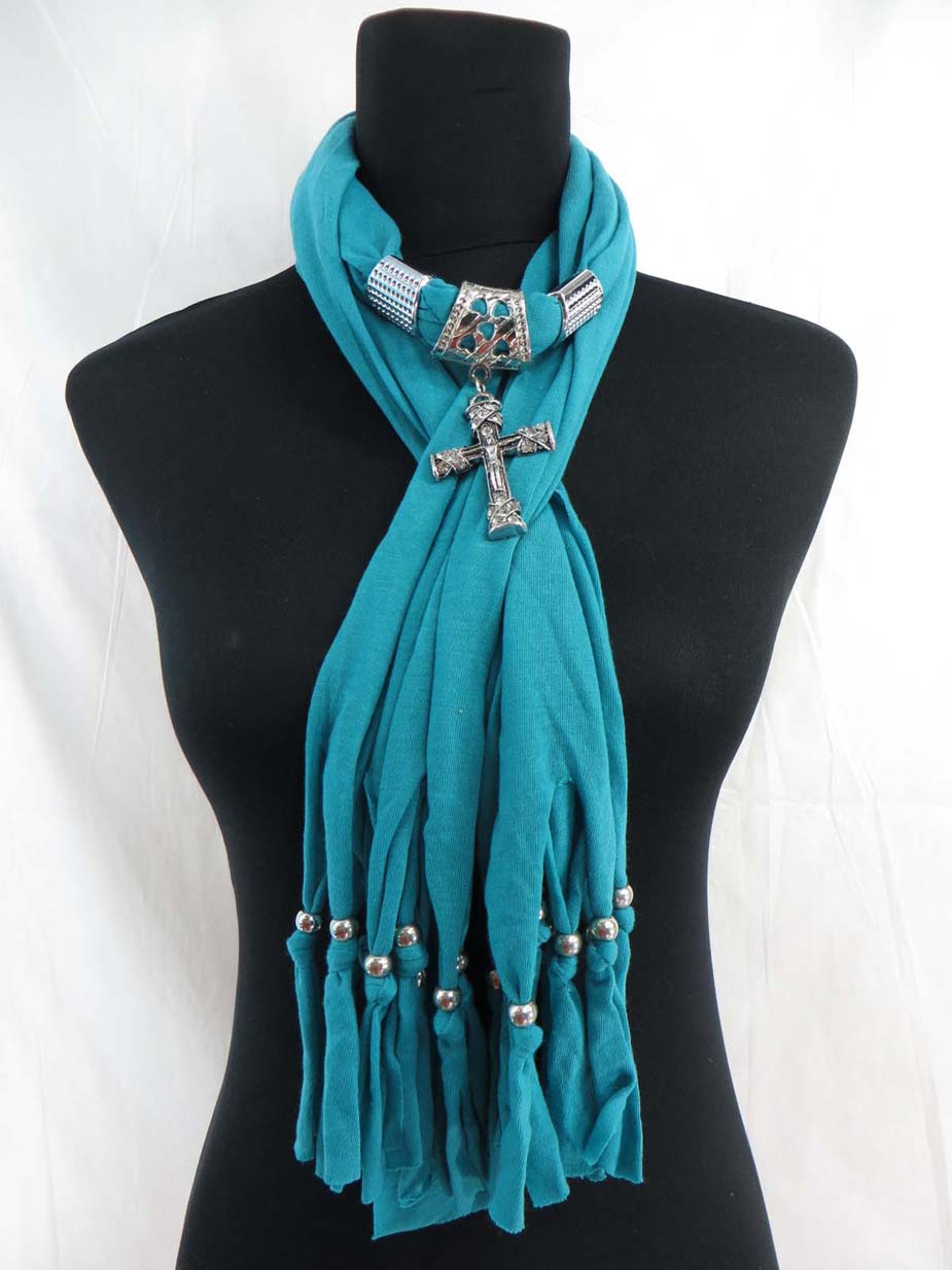 jewelryscarf01m030