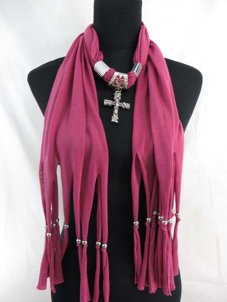 jewelryscarf01m033