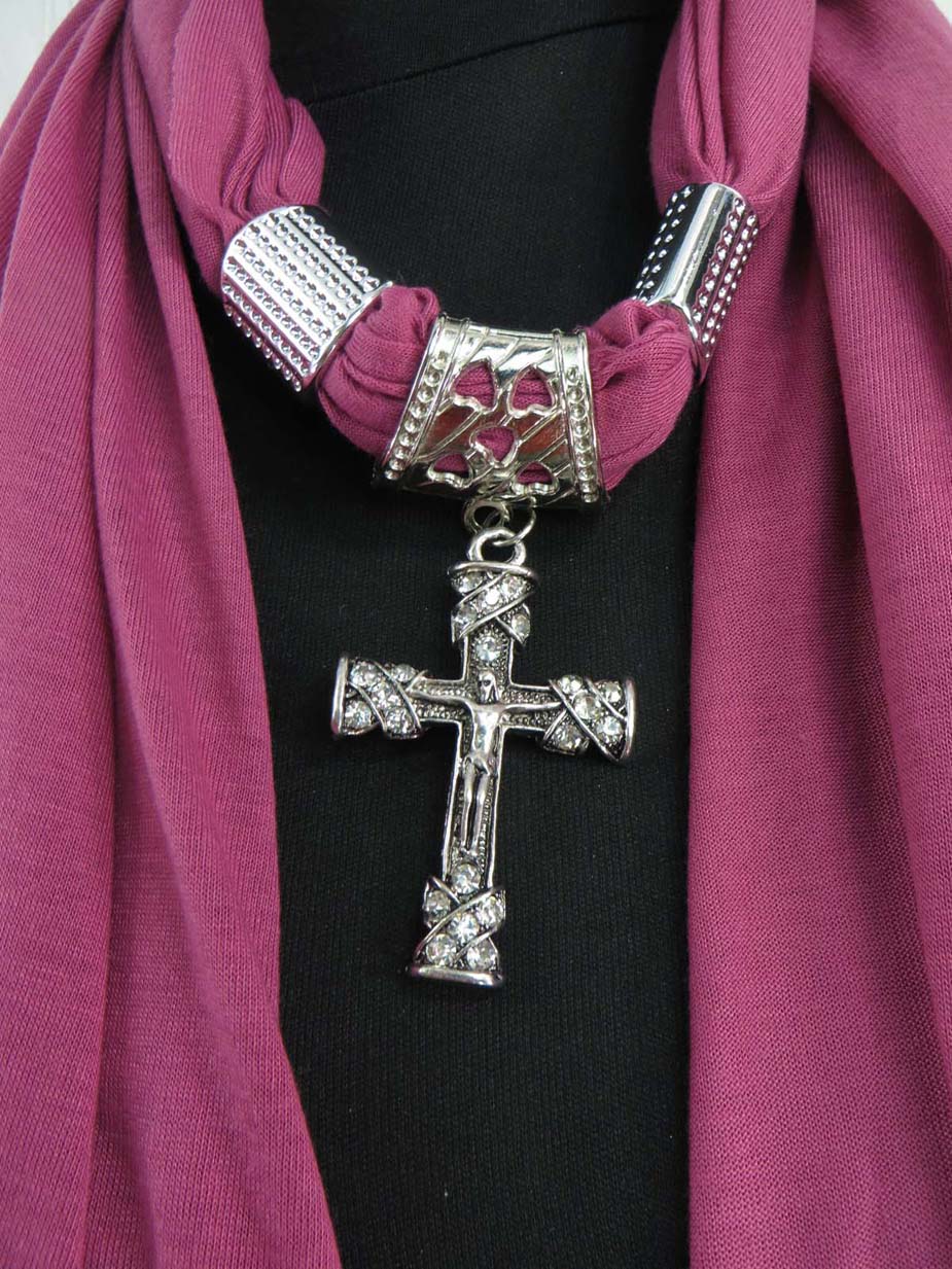 jewelryscarf01m034