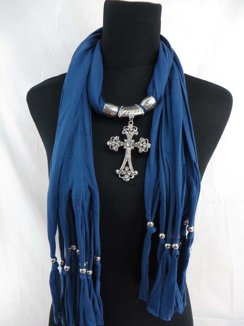 jewelryscarf02m037
