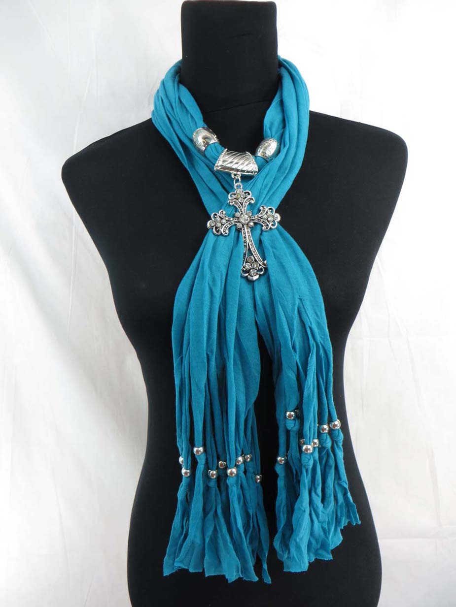 jewelryscarf02m044