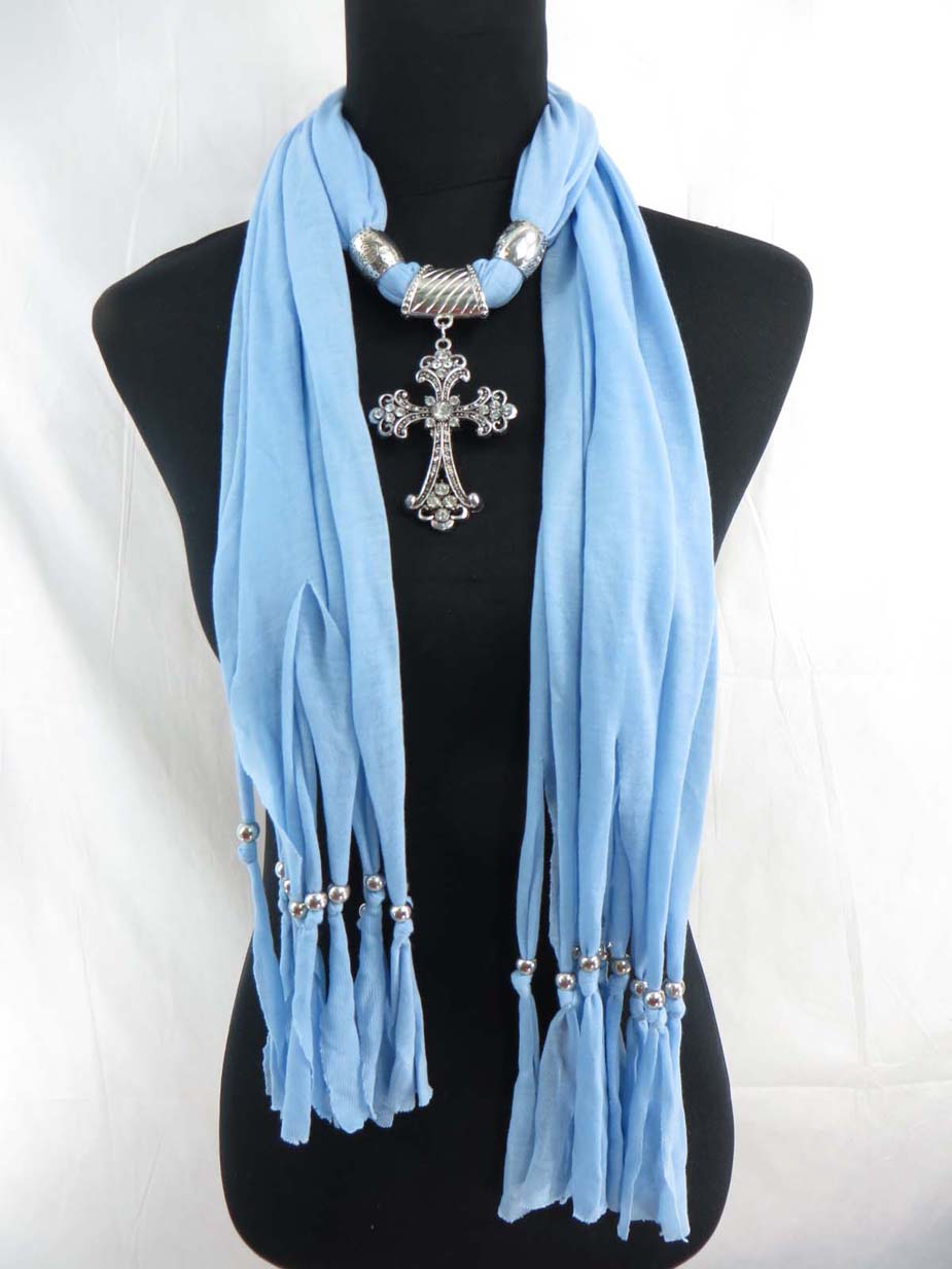 jewelryscarf02m047