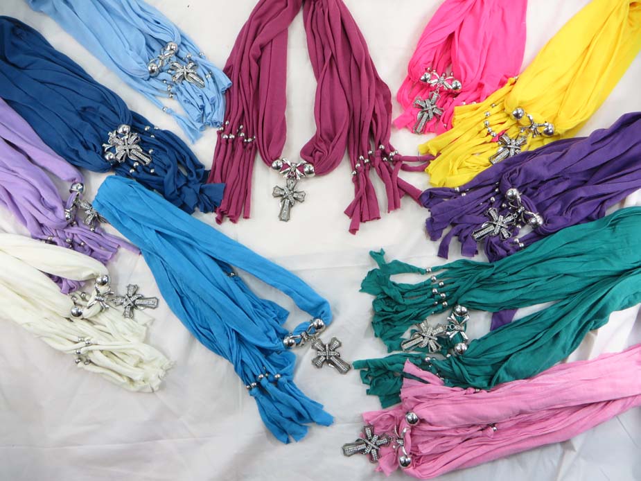 jewelryscarf03m001