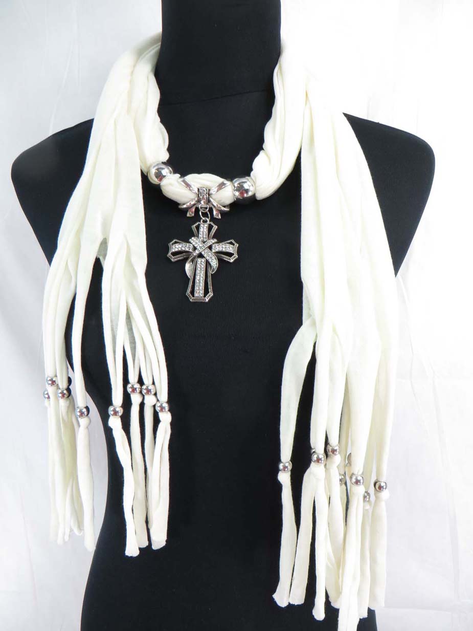jewelryscarf03m074