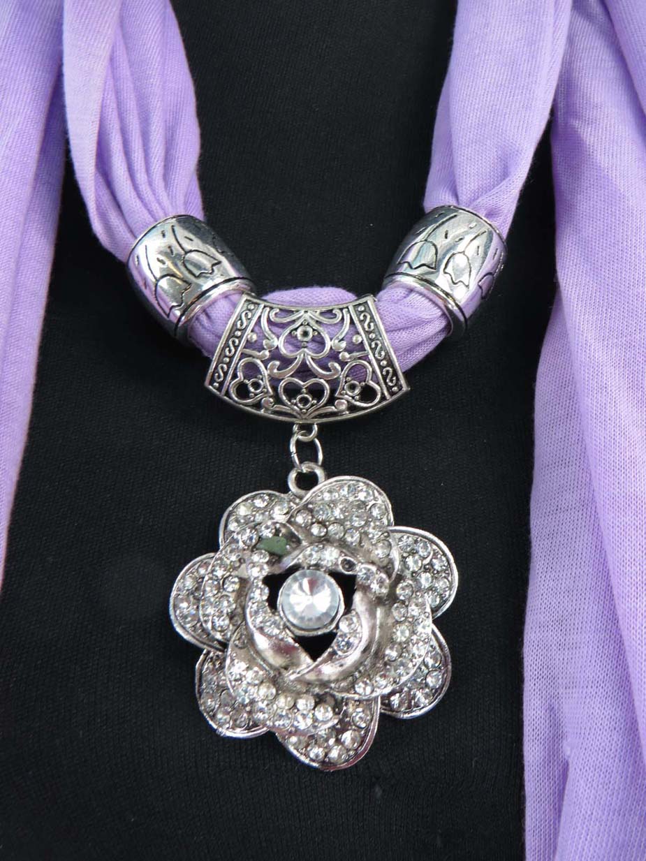 jewelryscarf04m069
