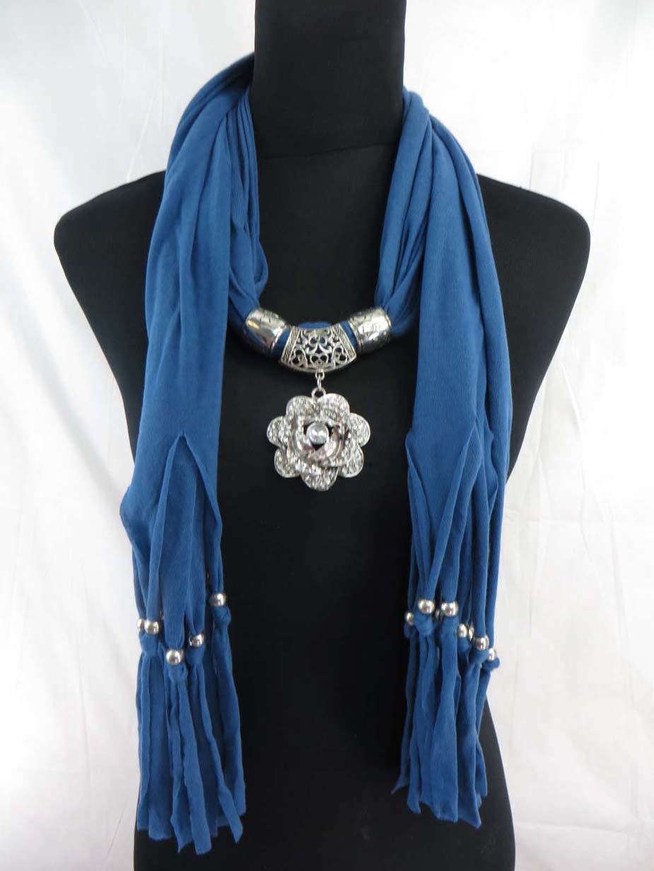 jewelryscarf04m082