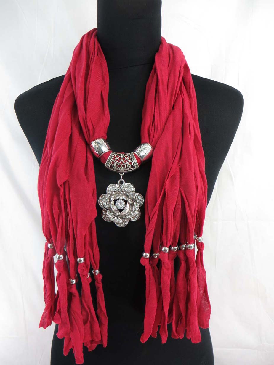 jewelryscarf04m084