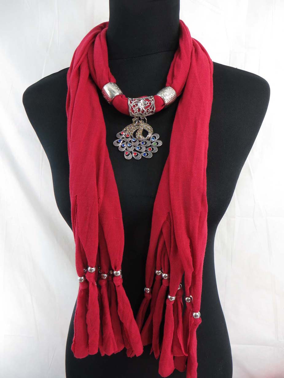 jewelryscarf05m076