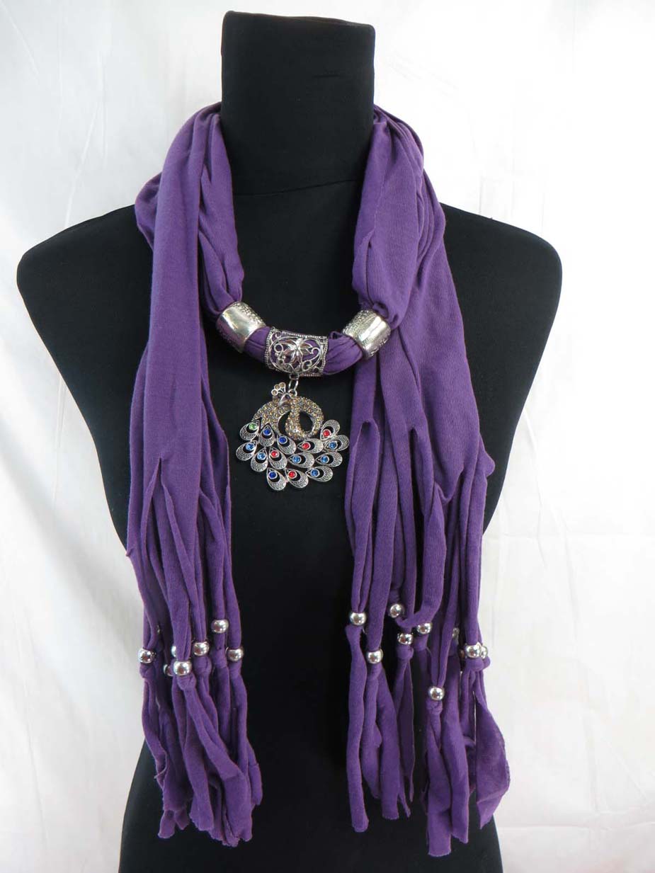 jewelryscarf05m082