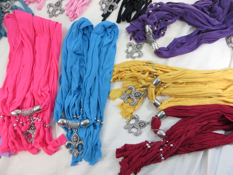 jewelryscarf06m004