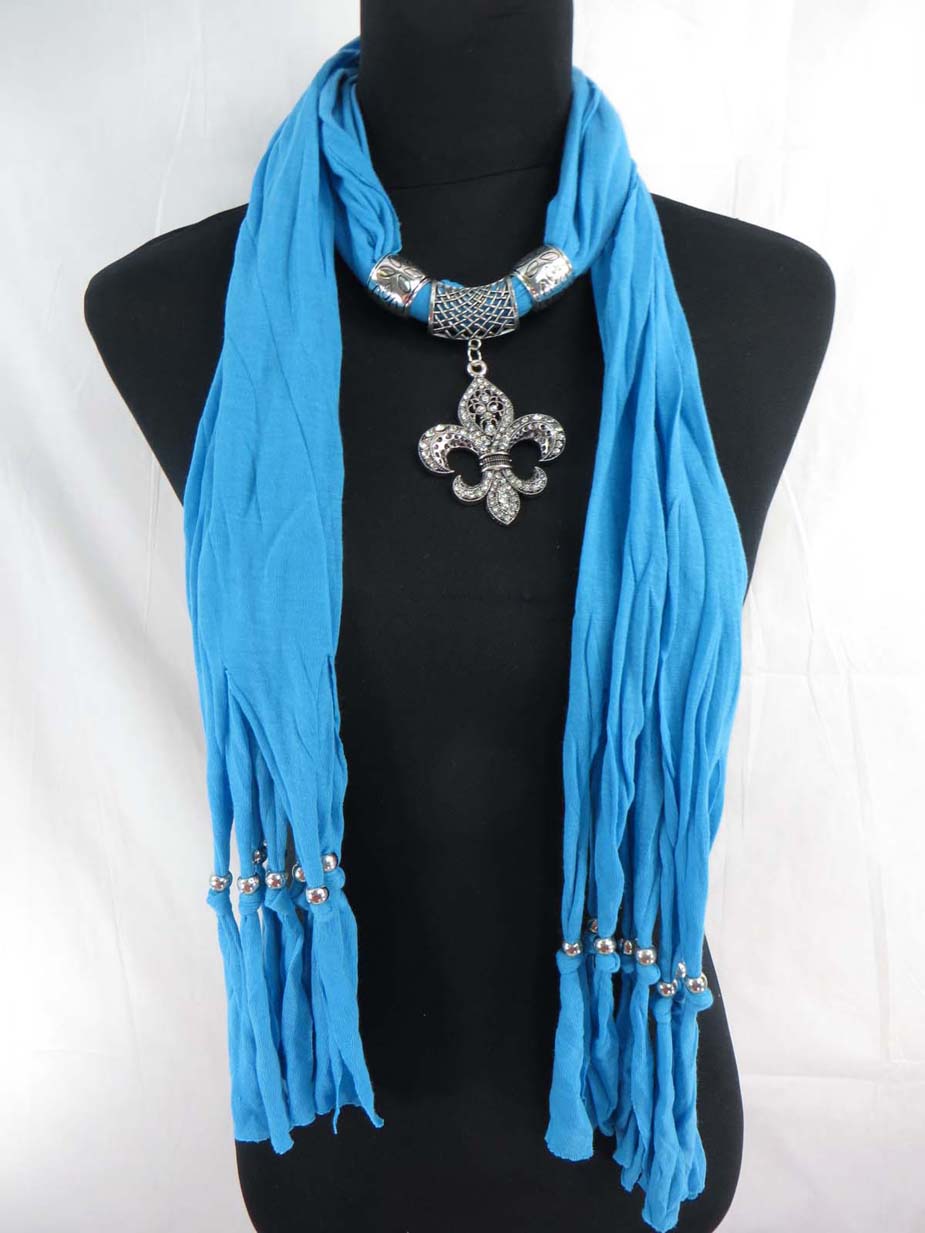 jewelryscarf06m039