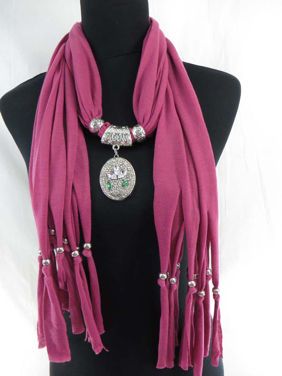 jewelryscarf07m022