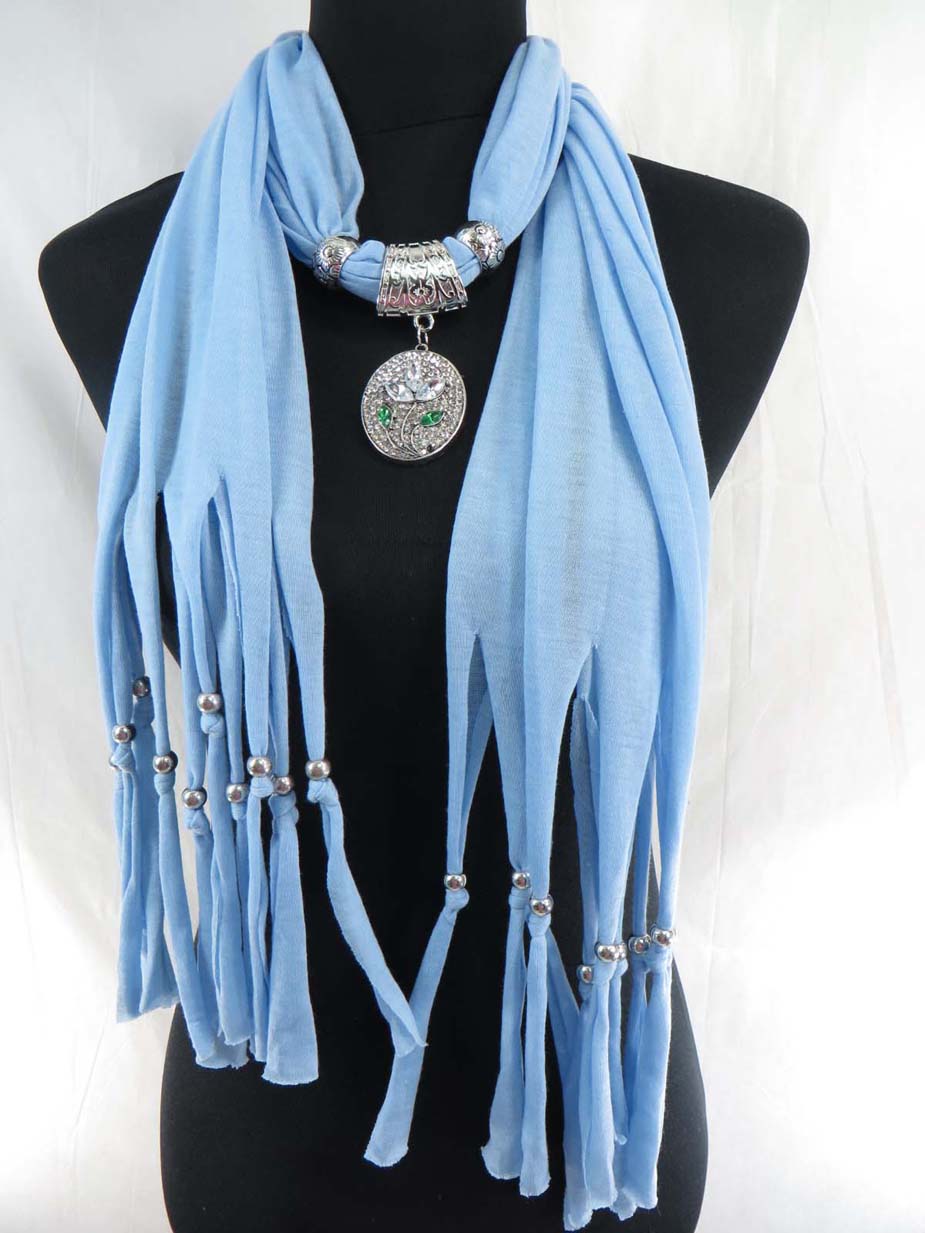 jewelryscarf07m037