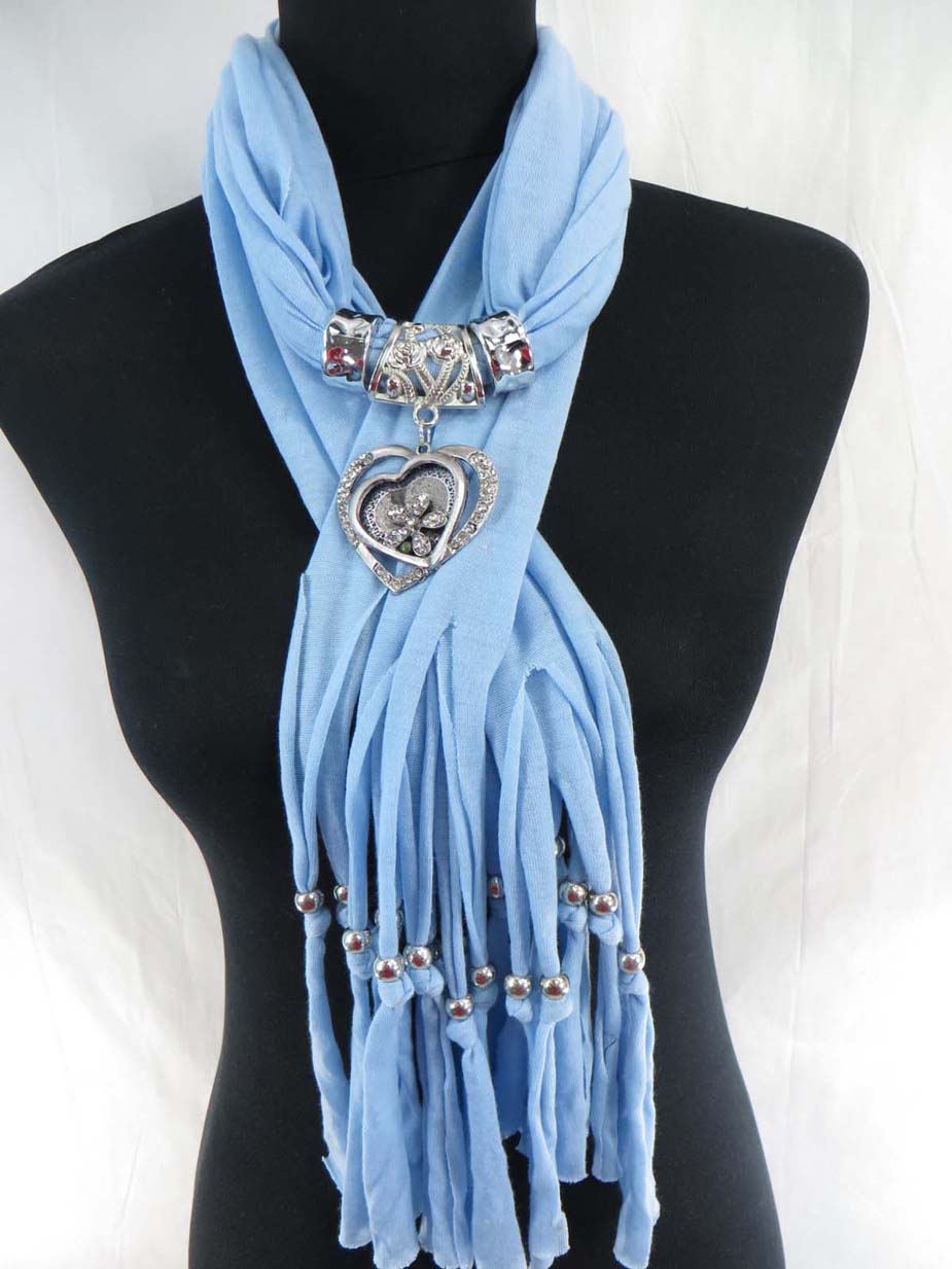 jewelryscarf09m025