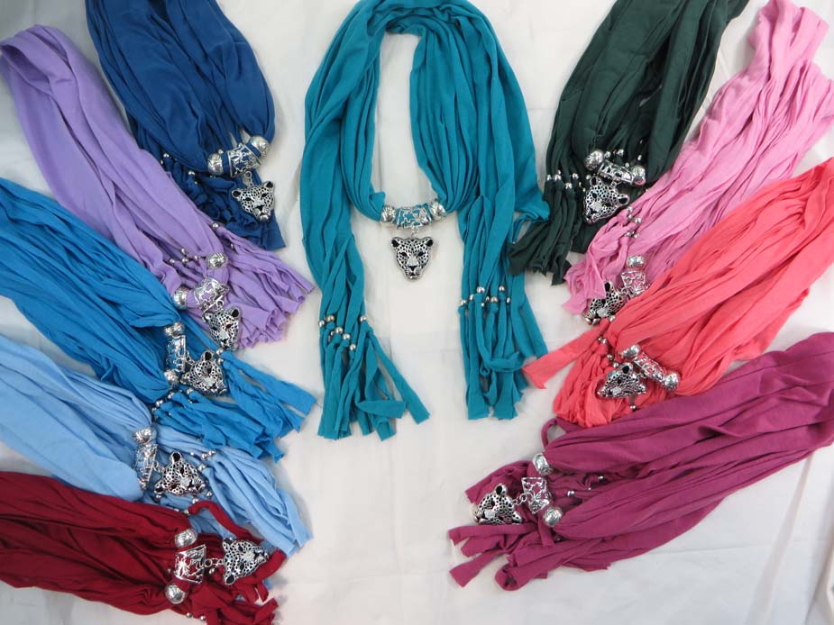 jewelryscarf10m001
