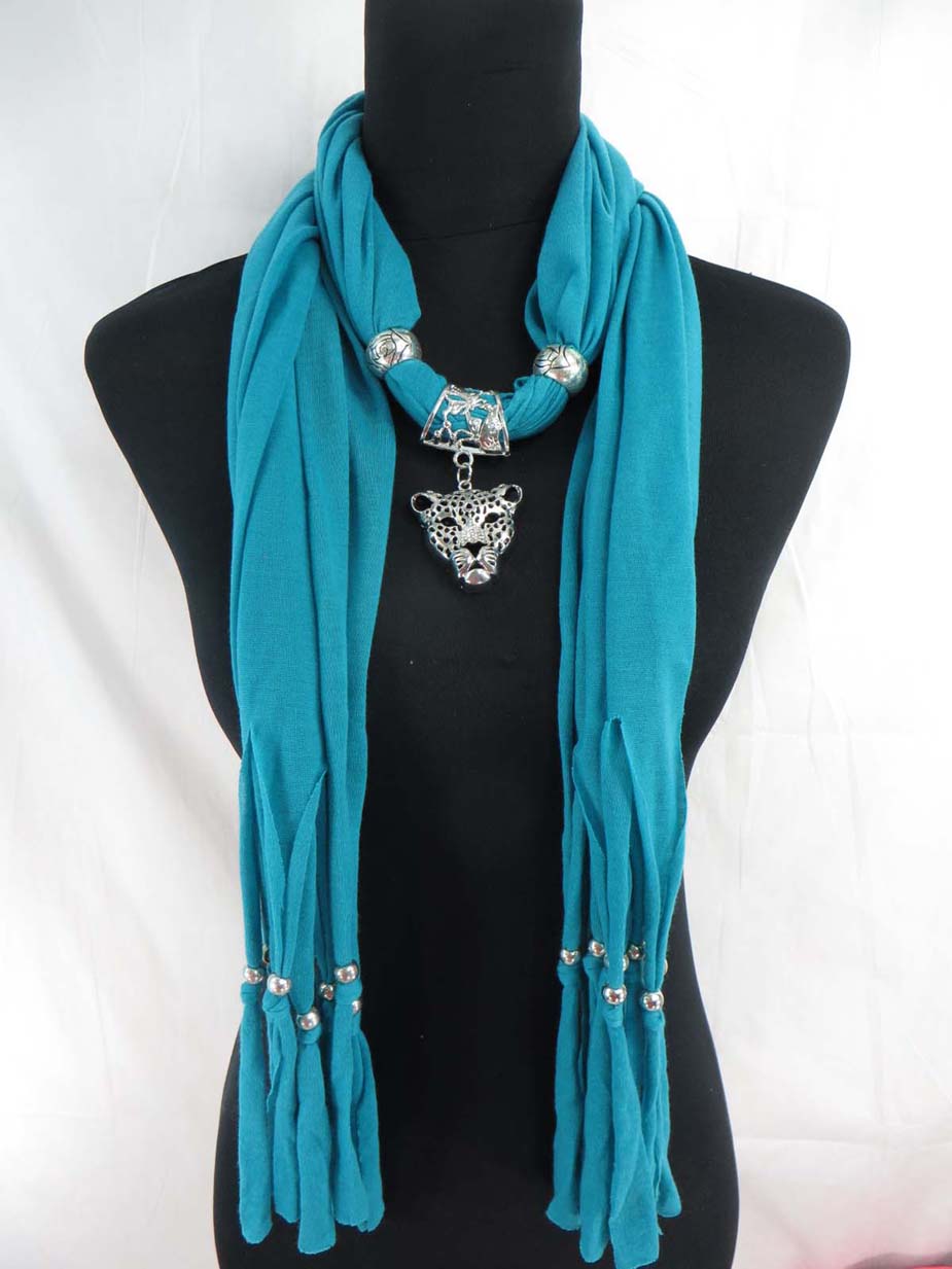 jewelryscarf10m019