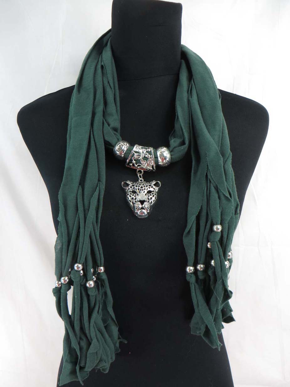 jewelryscarf10m026
