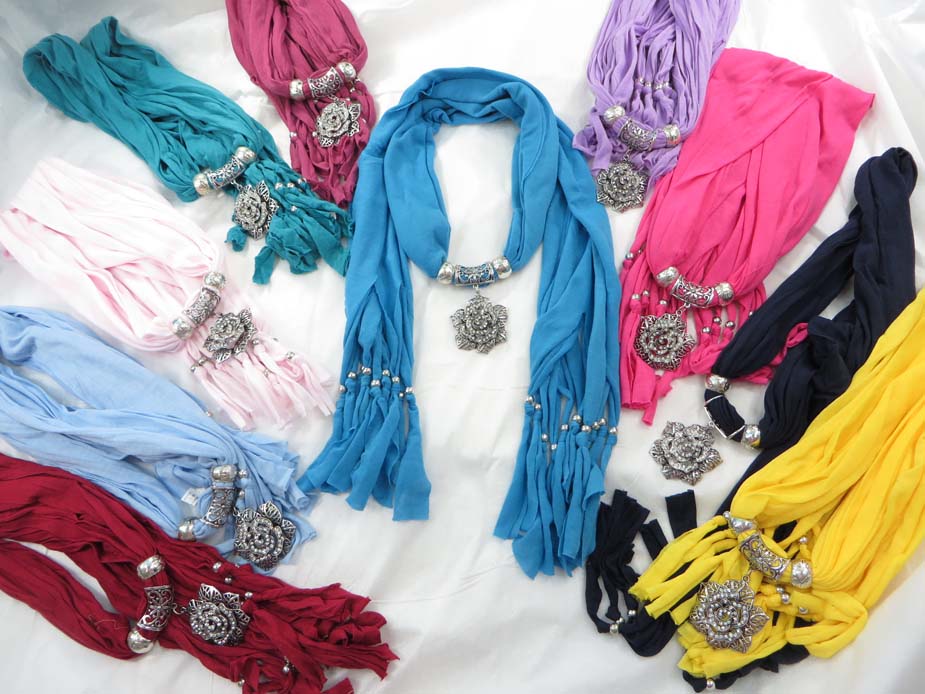 jewelryscarf13m001