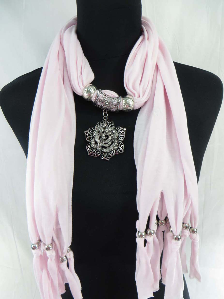 jewelryscarf13m037