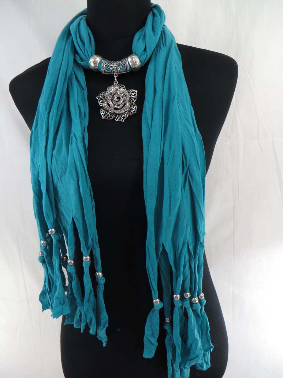 jewelryscarf13m041