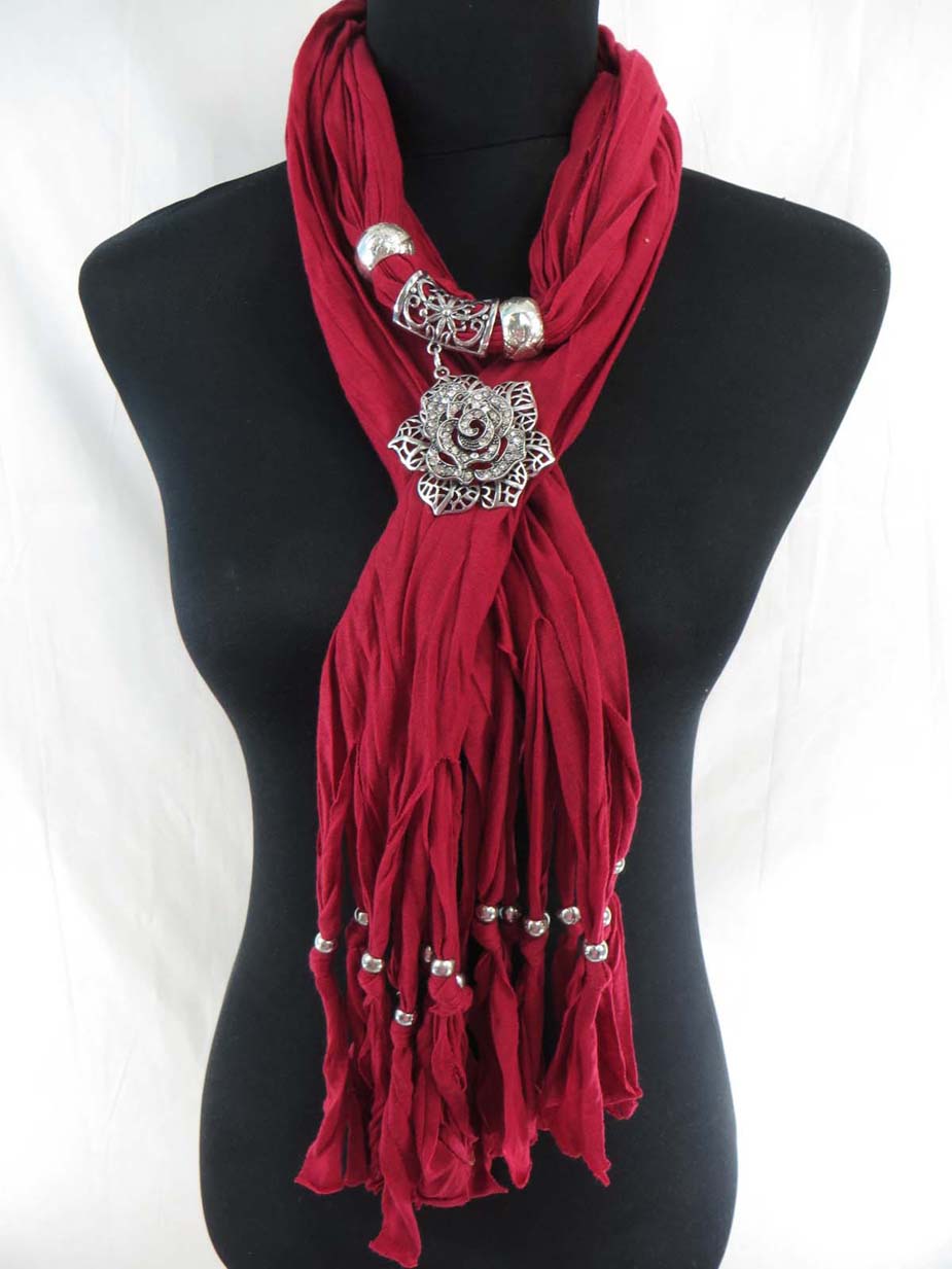 jewelryscarf13m052