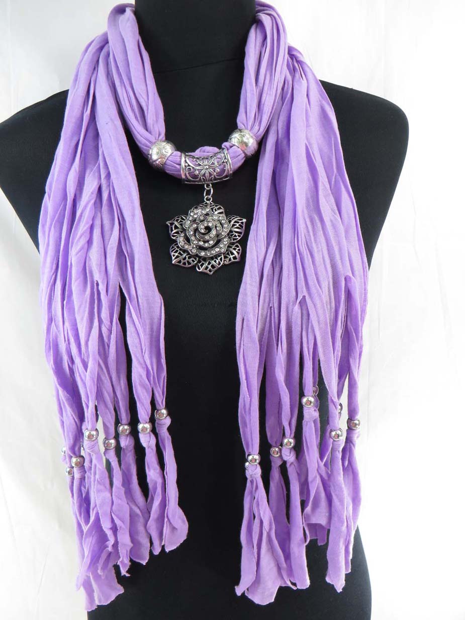 jewelryscarf13m054