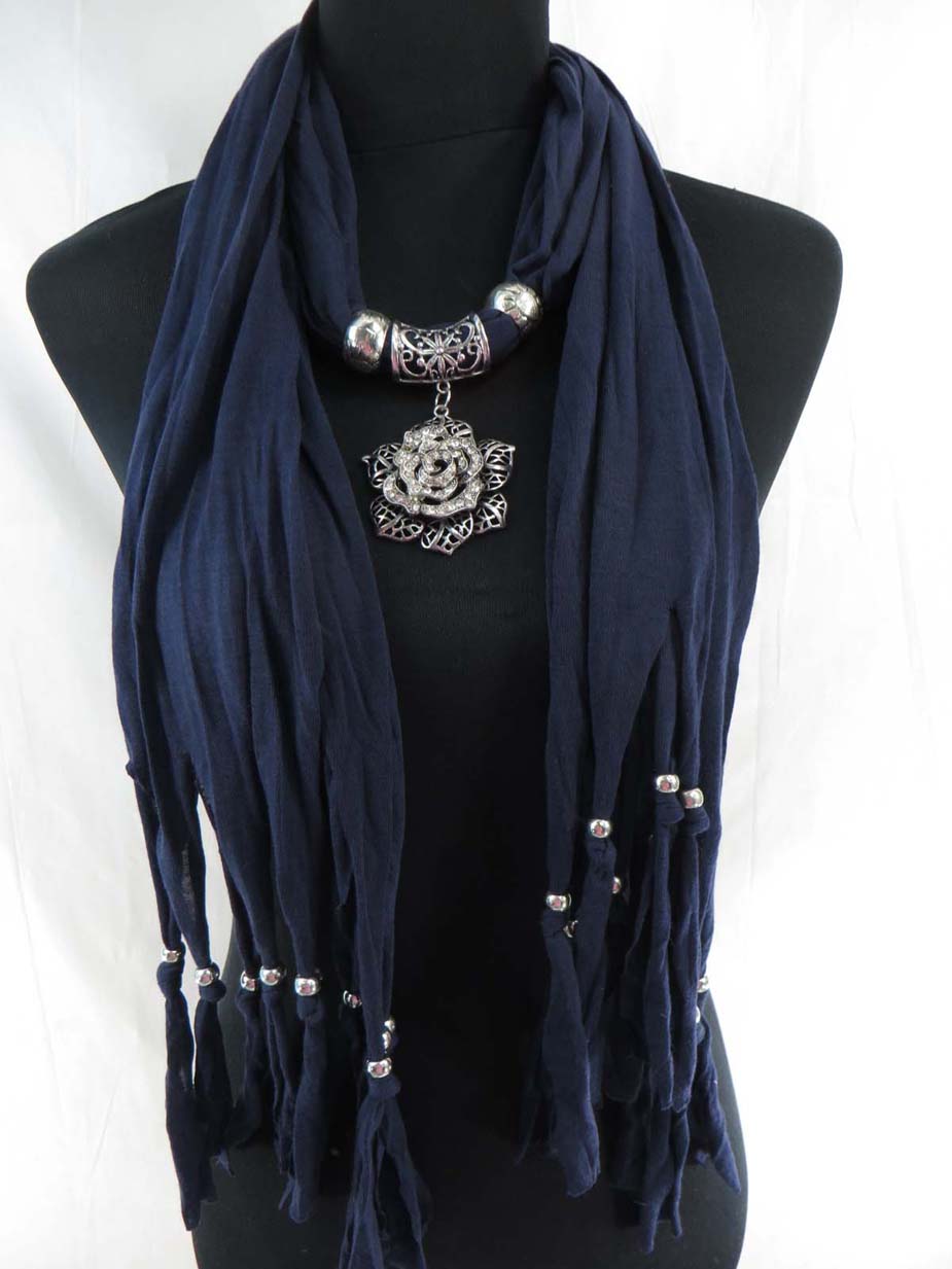 jewelryscarf13m058