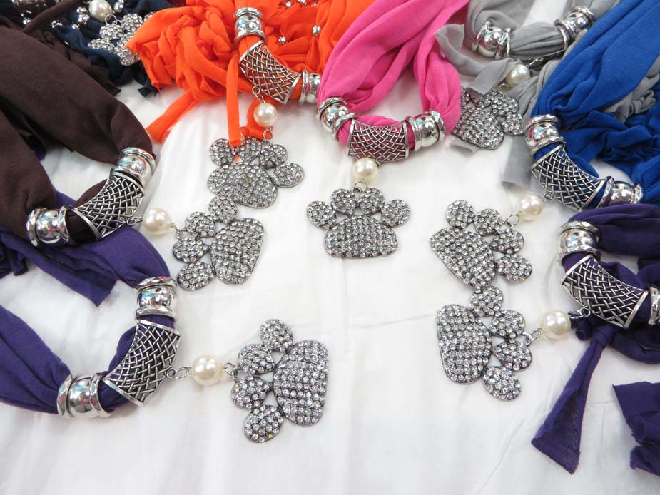 jewelryscarf14m021