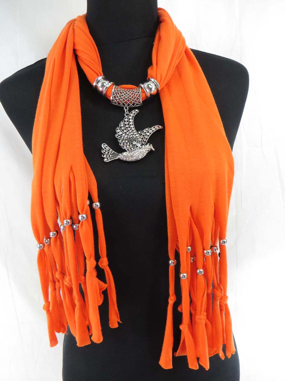 jewelryscarf15m057