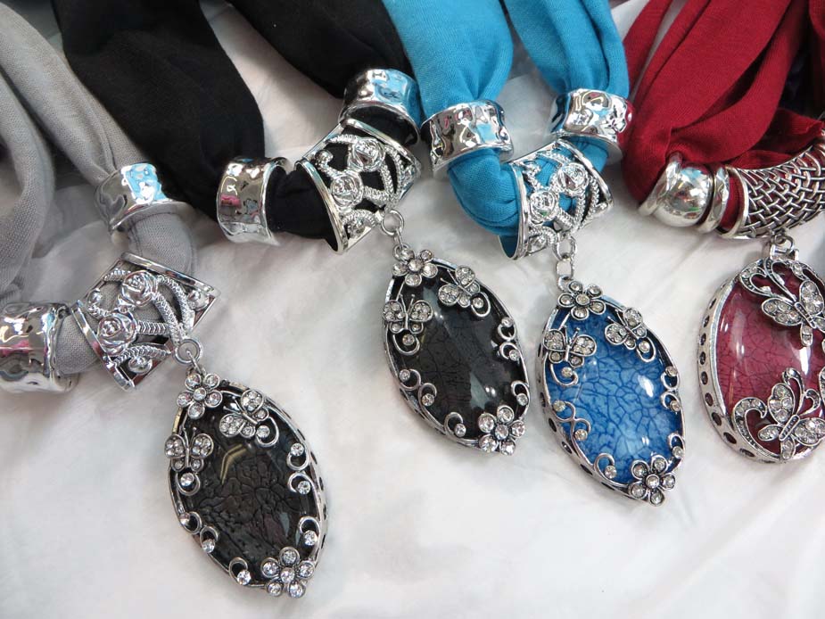 jewelryscarf16-12