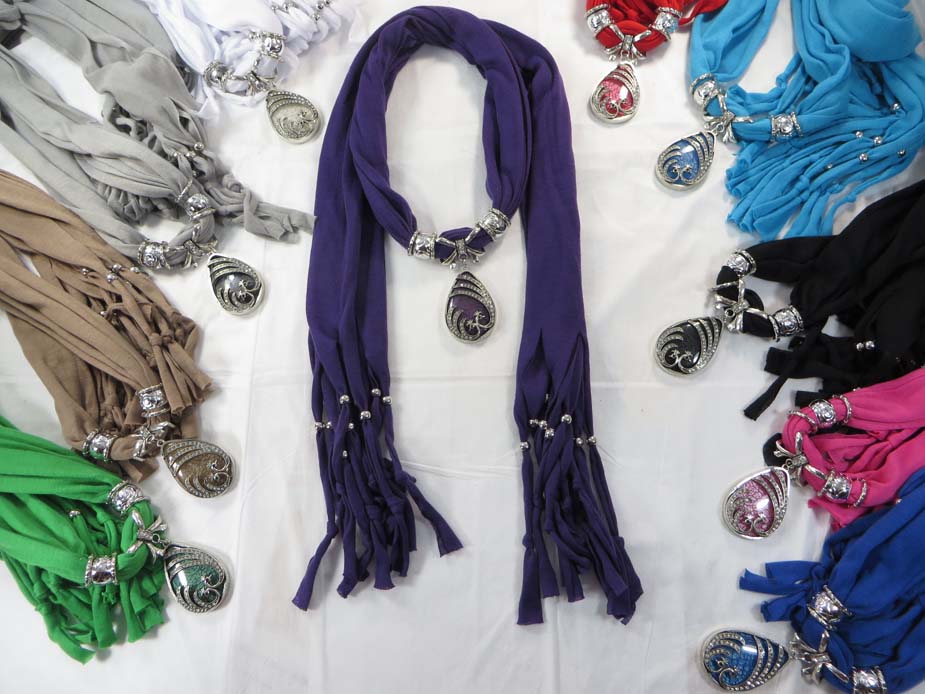 jewelryscarf19-1