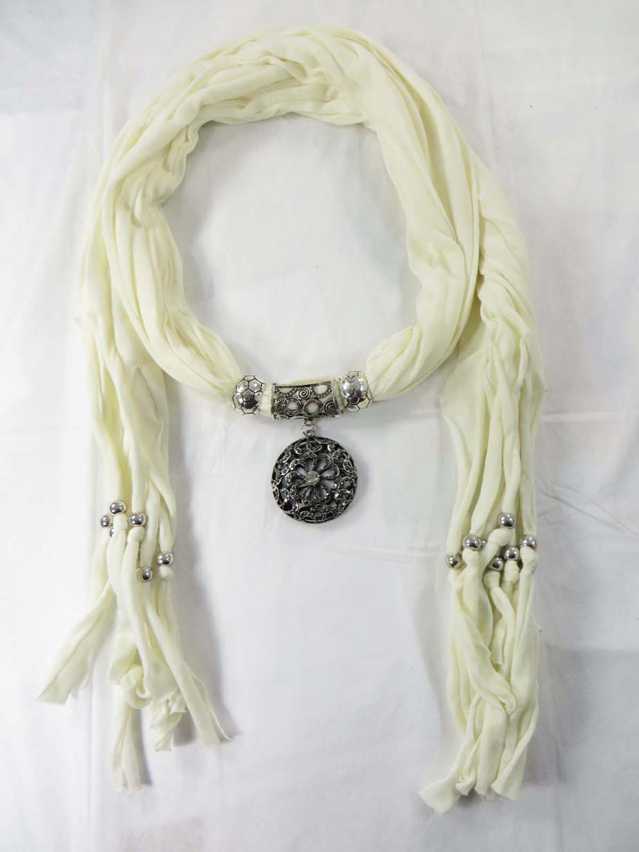 jewelryscarf23m067