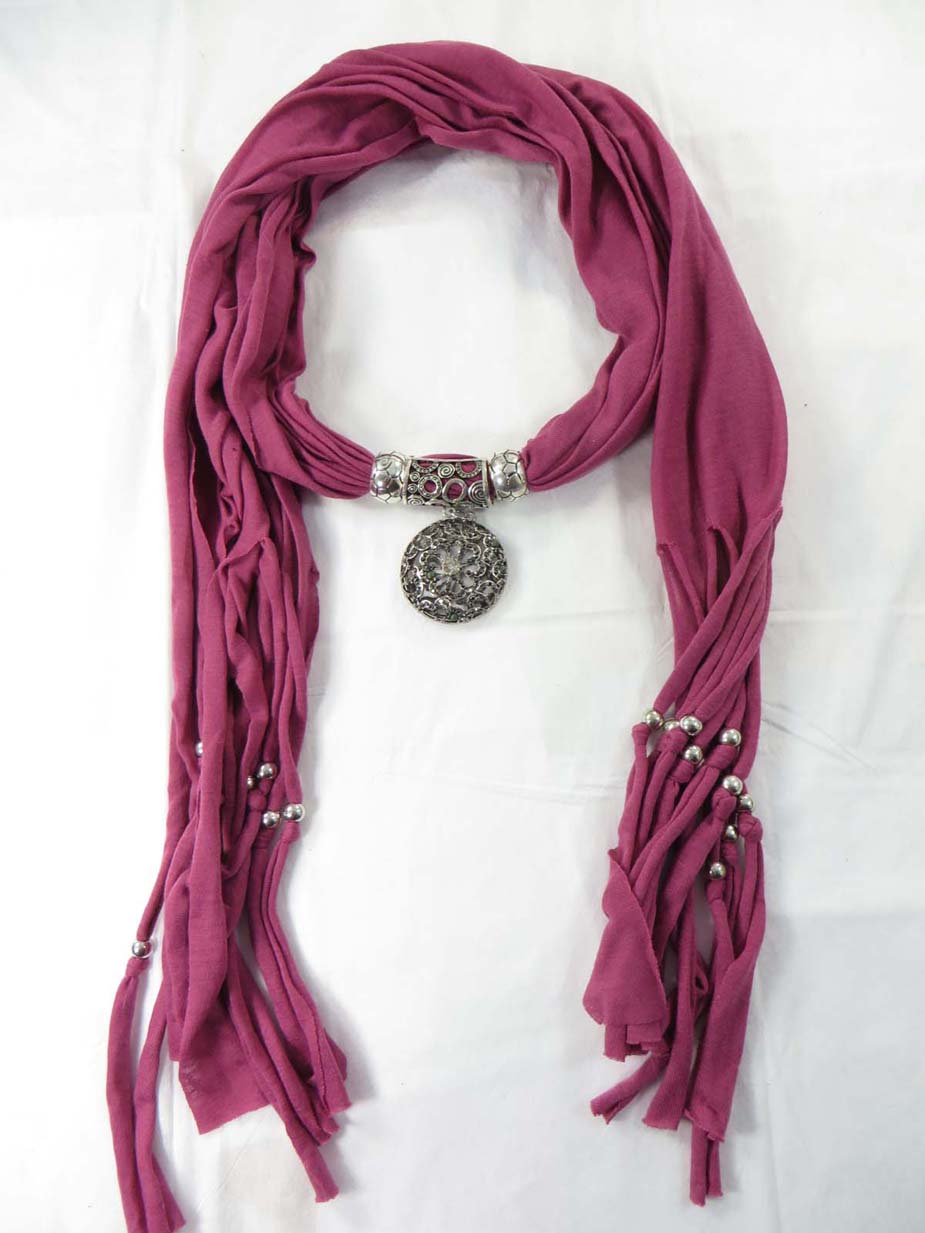 jewelryscarf23m083