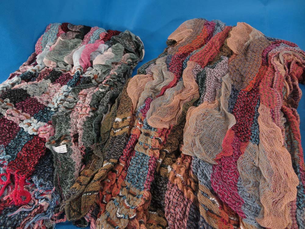 bubble-scarf-db5-41e