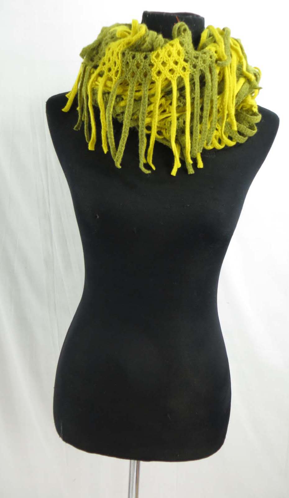 infinity-scarf-u6-122zi