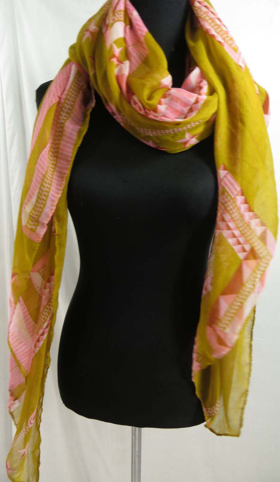 light-shawl-sarong-u1-68n