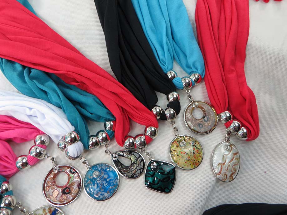 pendantscarf01mixt