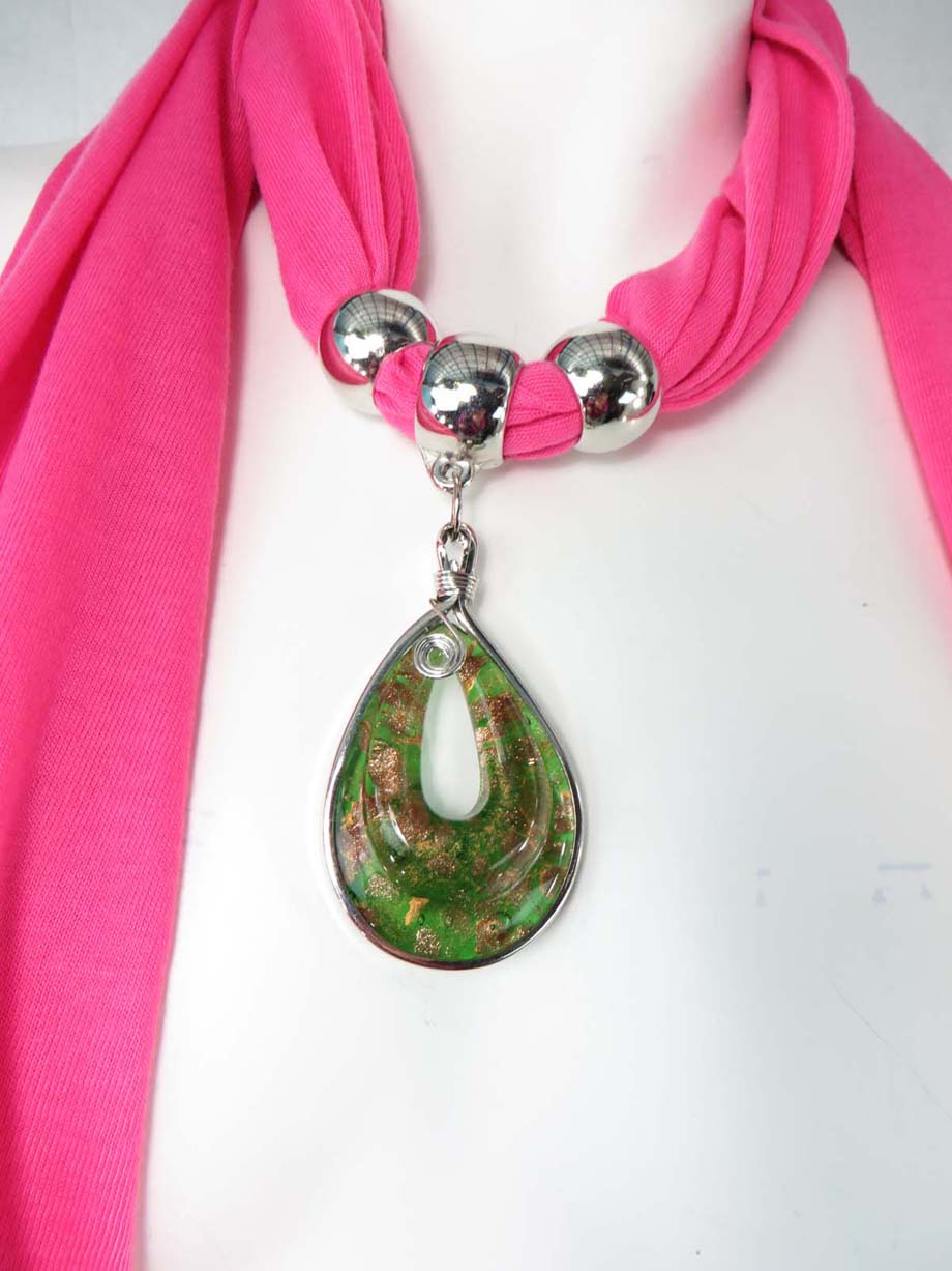 pendantscarf01pinkzz